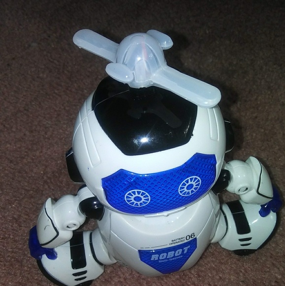 Dancing Robot - Picture 2 of 4